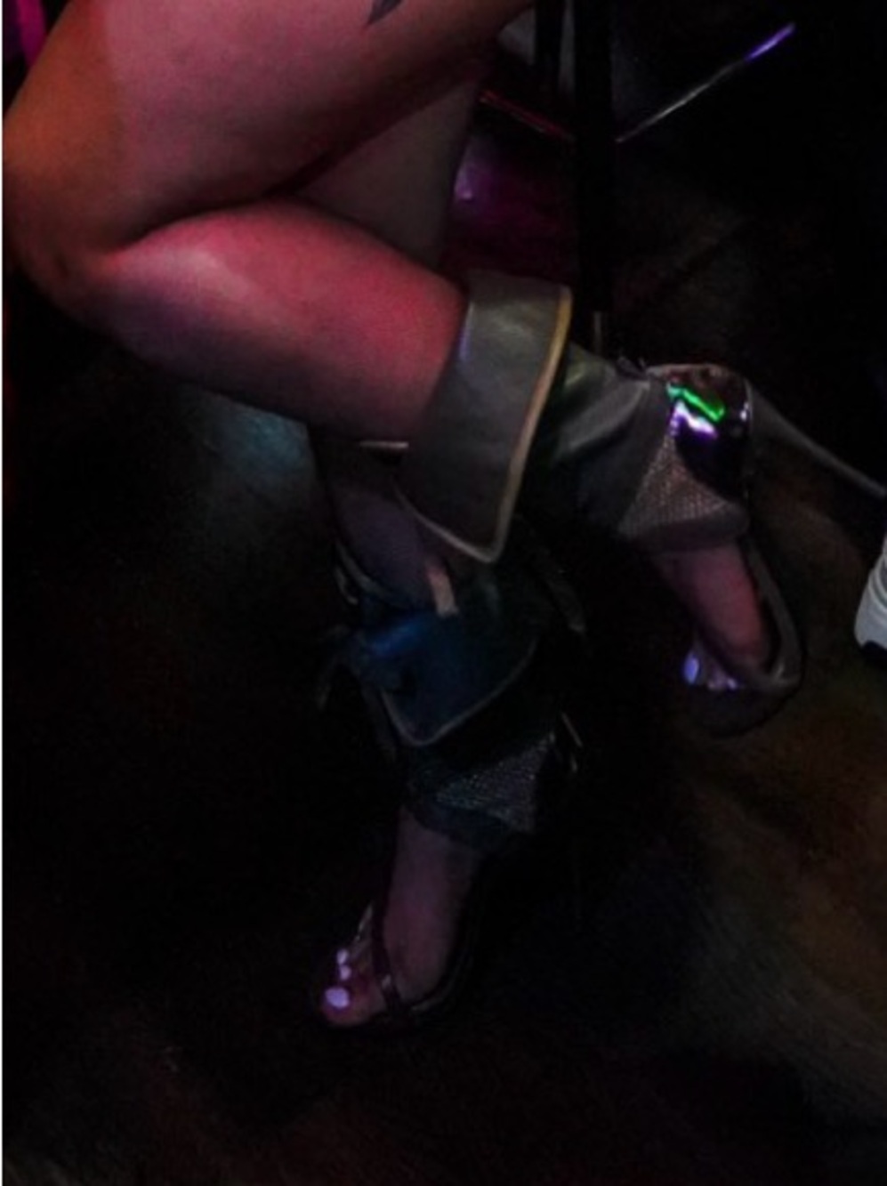 Steve Madden Olive Green Strappy High Heel Sandals - Picture 2 of 2